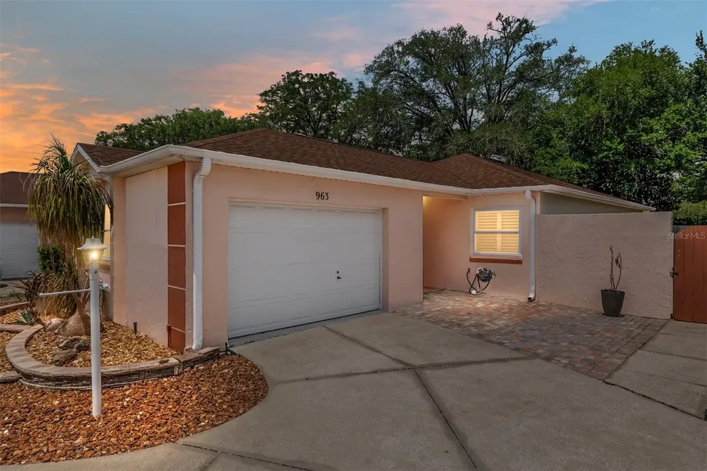 963 Avalon Avenue The Villages FL 32159
