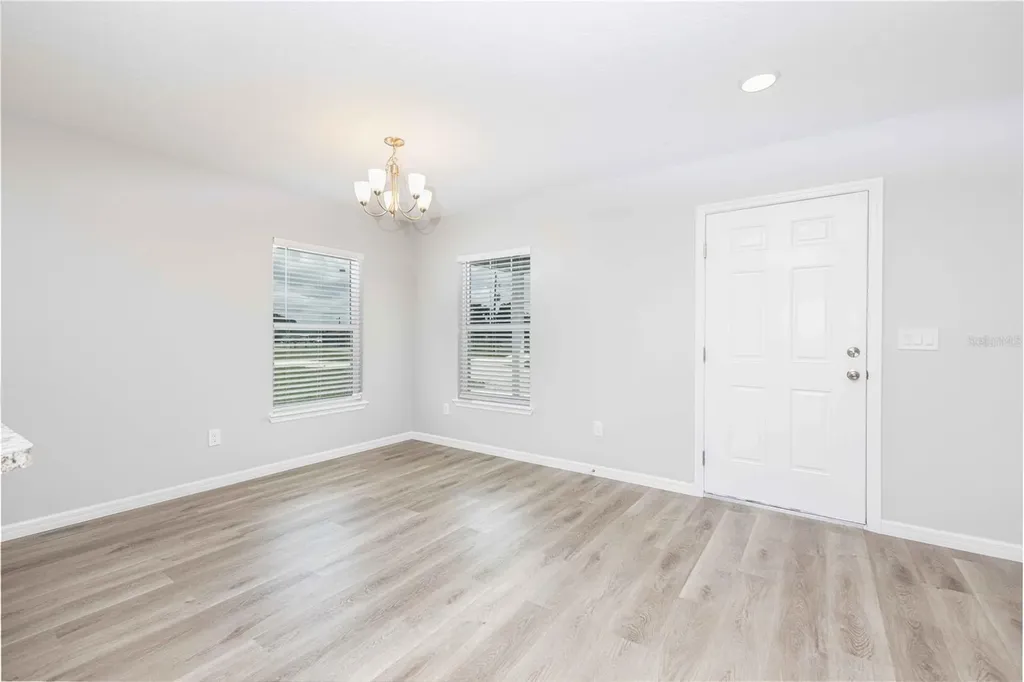 10068 Cr 229 Oxford FL 34484