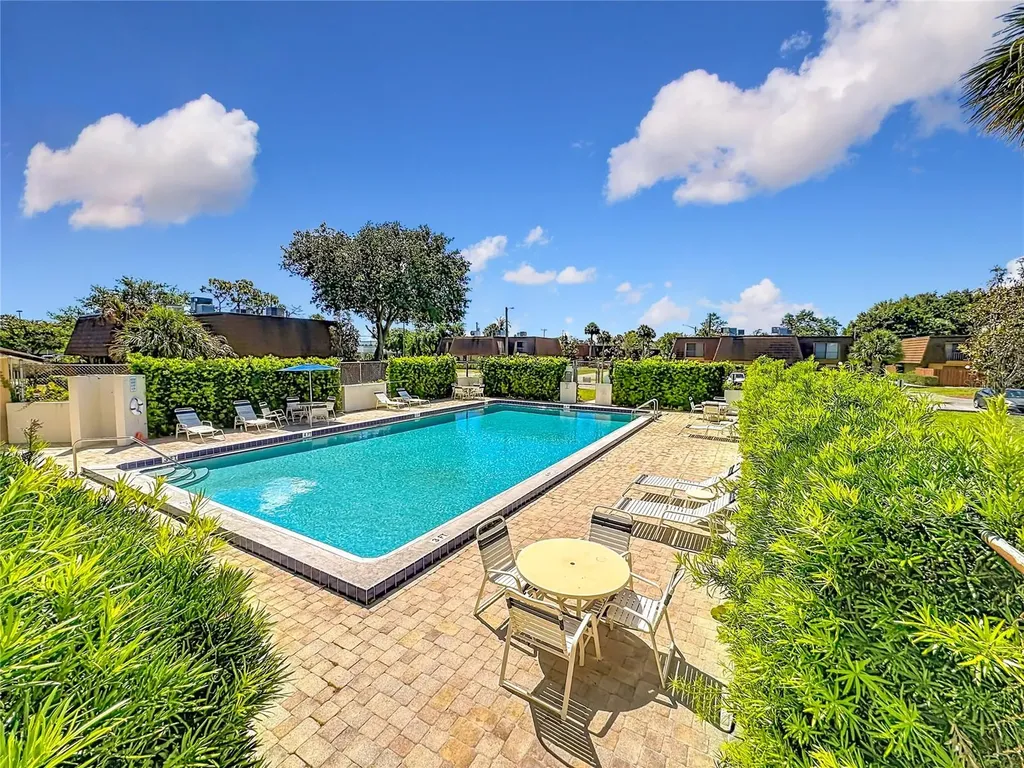 1458 N Lawnwood Circle Fort Pierce FL 34950