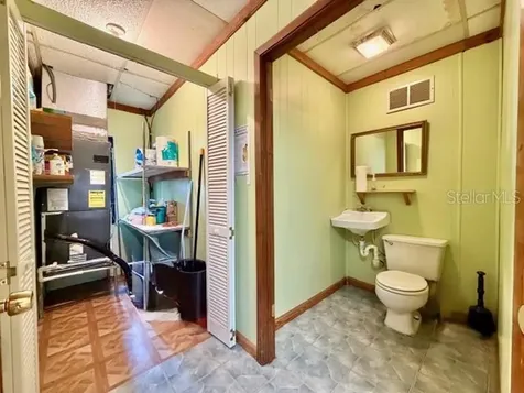 1180 S Main Street Bell FL 32619