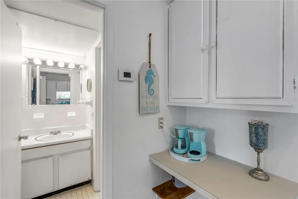 541 S Peninsula Avenue New Smyrna Beach FL 32169