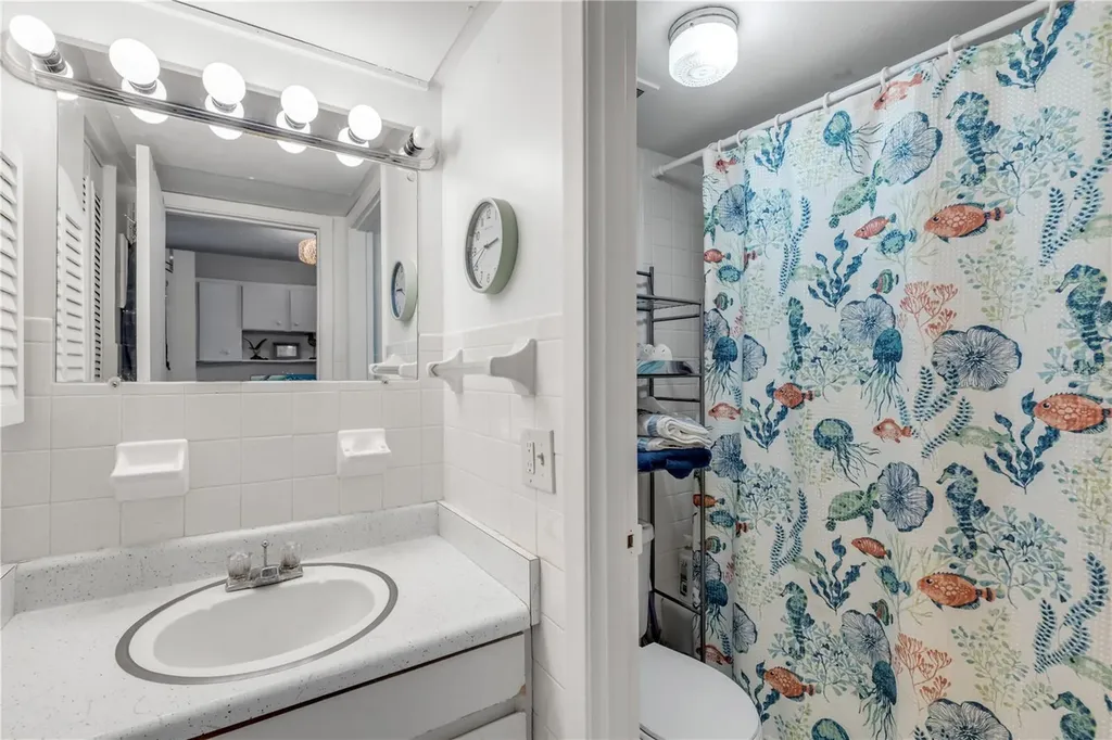 541 S Peninsula Avenue New Smyrna Beach FL 32169