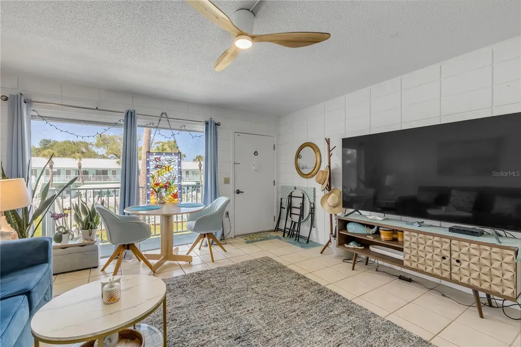 541 S Peninsula Avenue New Smyrna Beach FL 32169