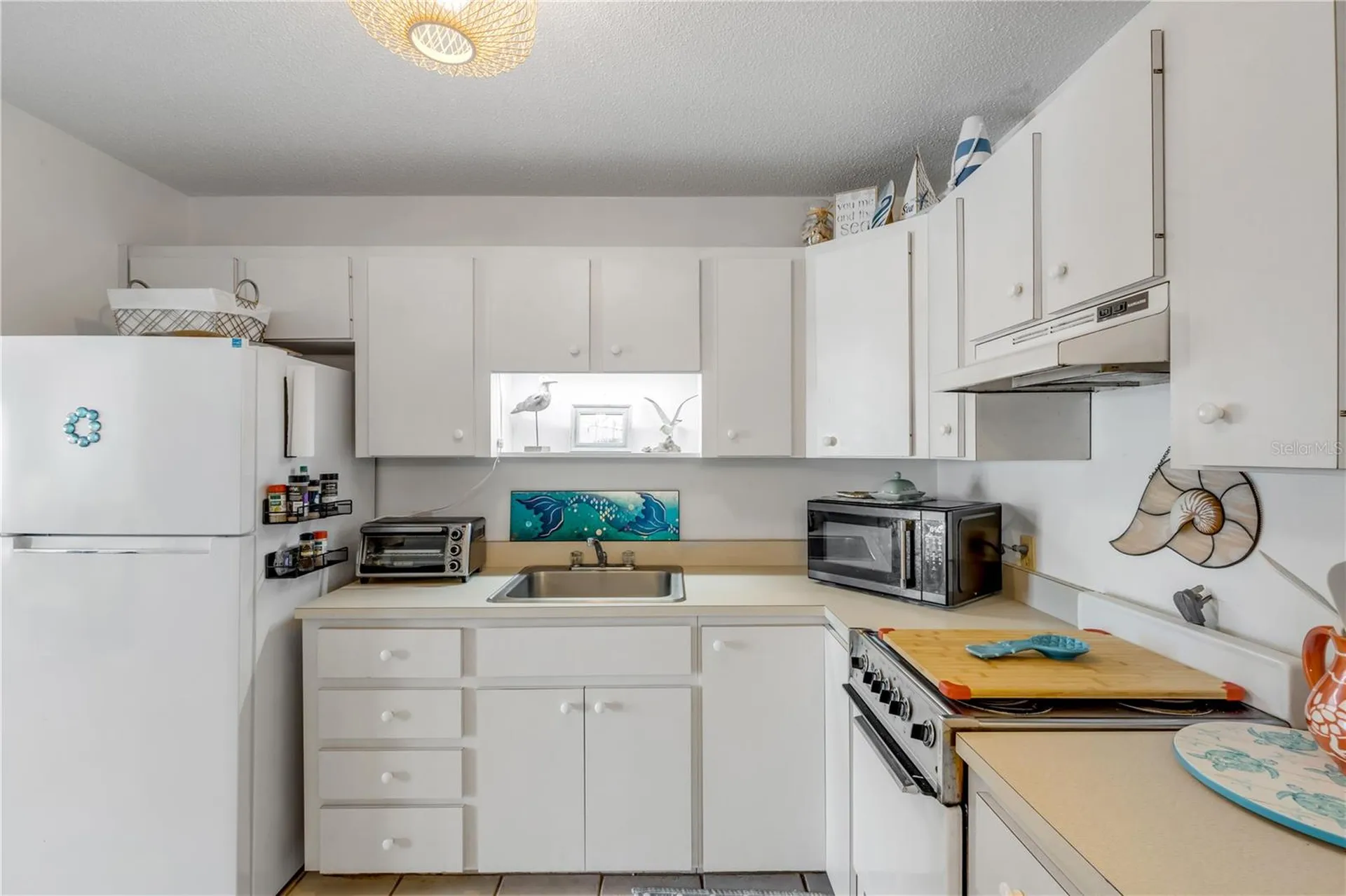 541 S Peninsula Avenue New Smyrna Beach FL 32169