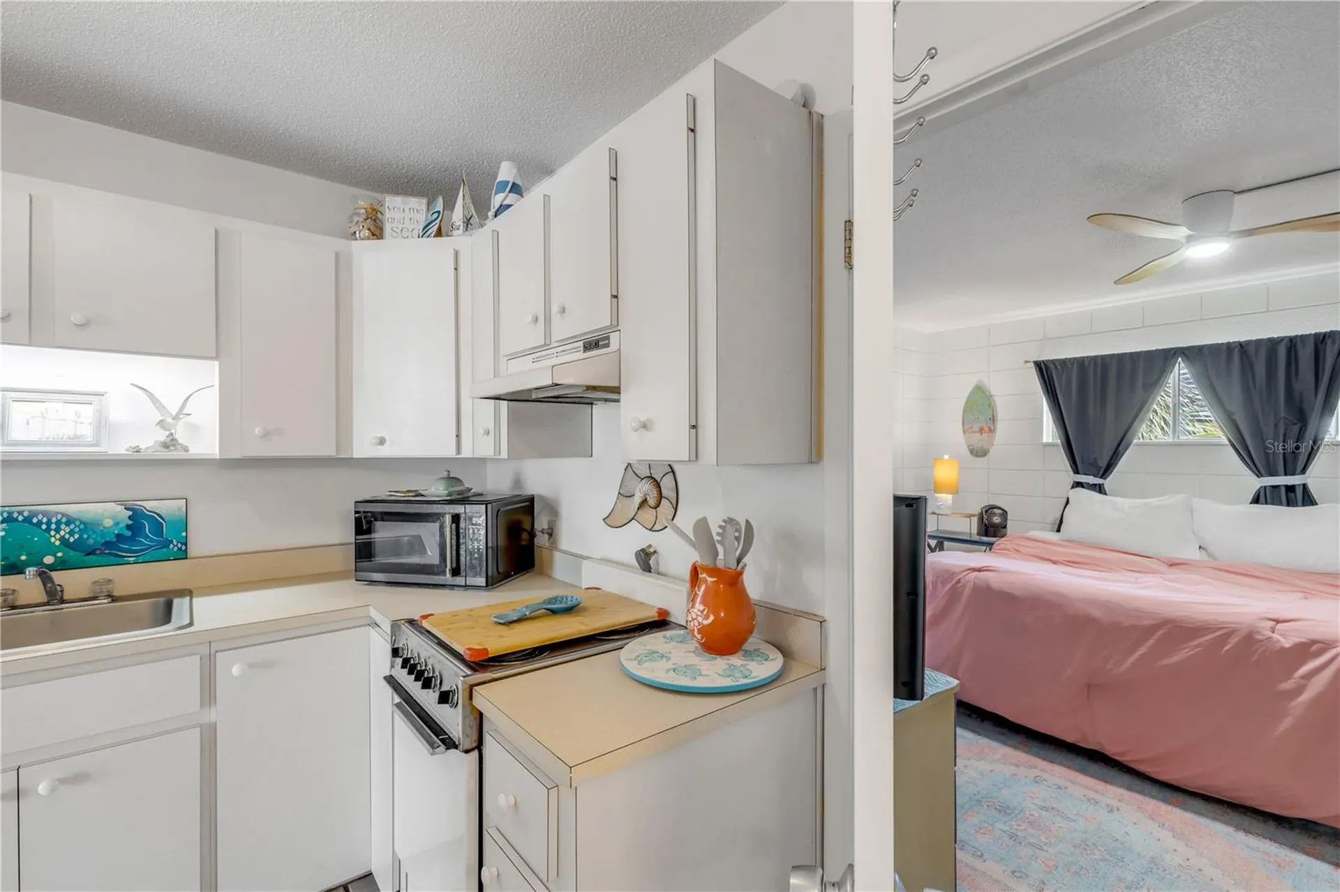 541 S Peninsula Avenue New Smyrna Beach FL 32169