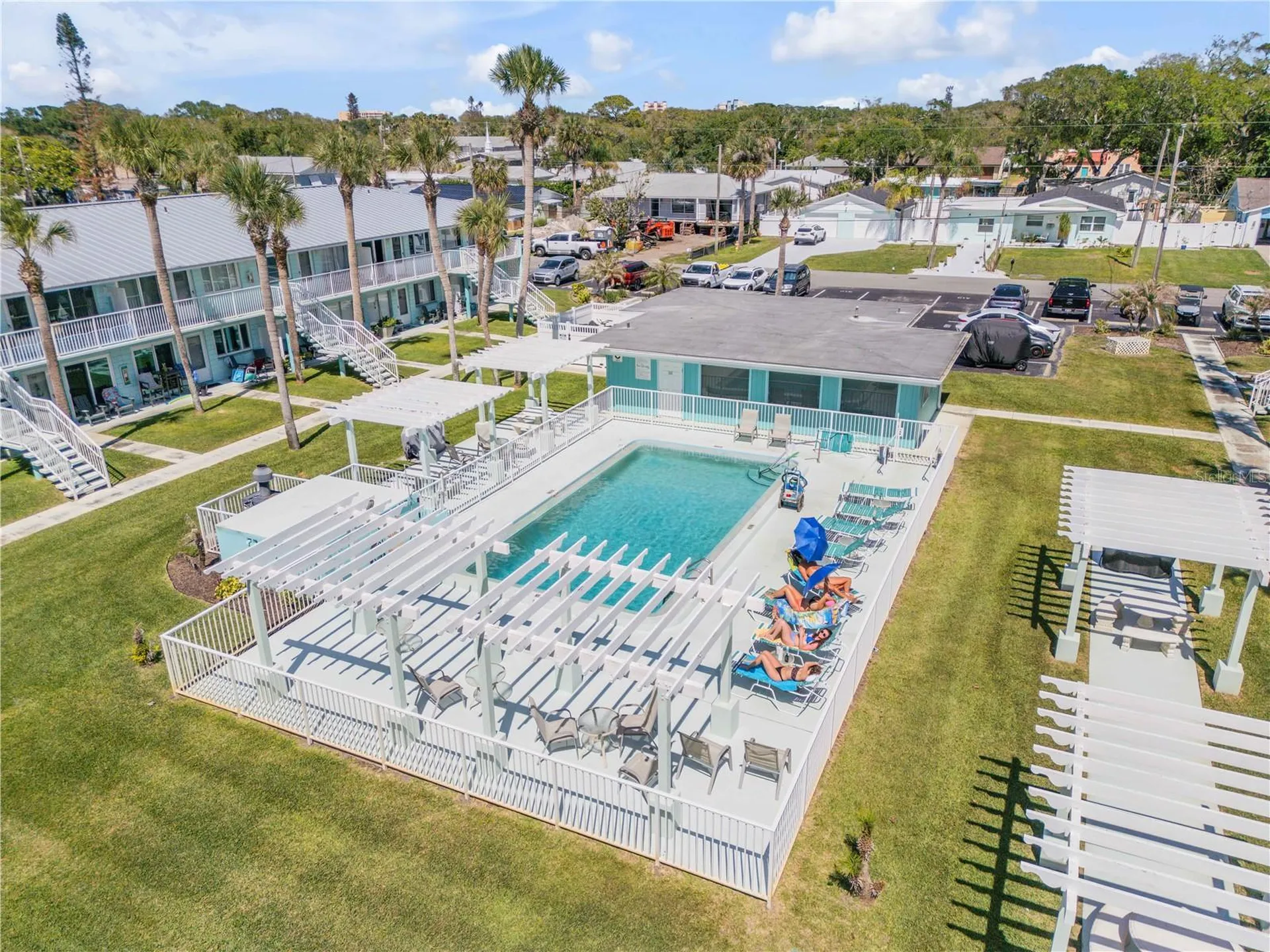 541 S Peninsula Avenue New Smyrna Beach FL 32169