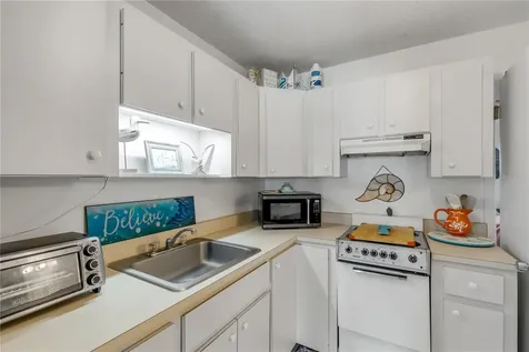 541 S Peninsula Avenue New Smyrna Beach FL 32169