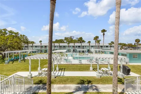 541 S Peninsula Avenue New Smyrna Beach FL 32169