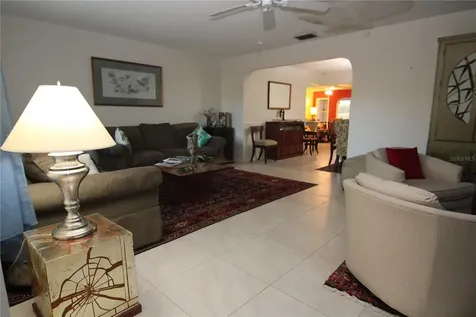 1207 Lakehouse Court Sun City Center FL 33573