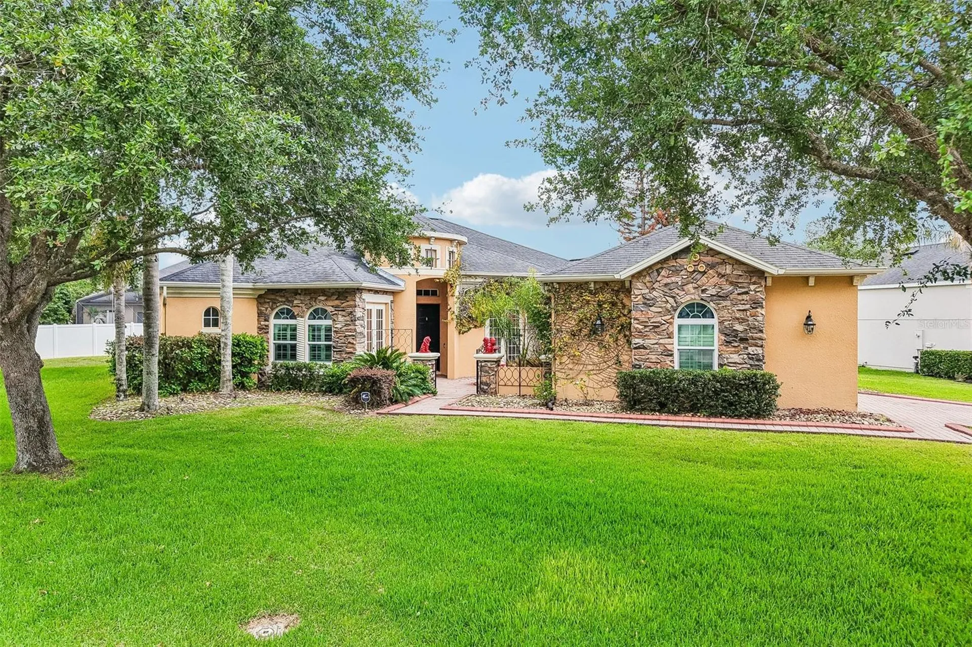 910 Parasol Place Oviedo FL 32766