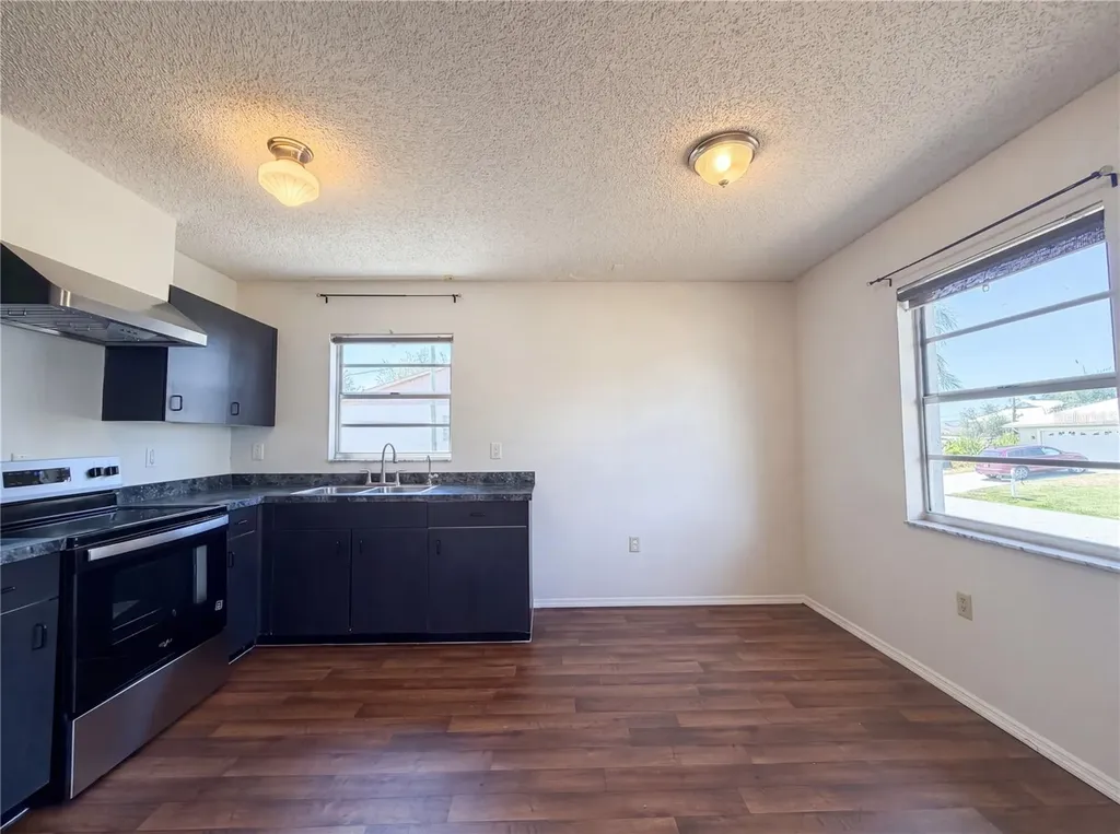 603 48th Street W Palmetto FL 34221