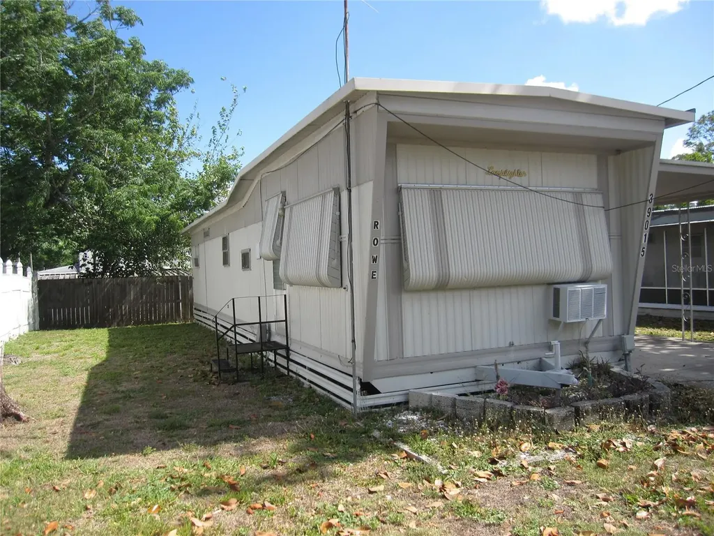 39015 Hillcrest Drive Zephyrhills FL 33542