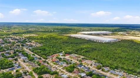 Brentwood (paper) Avenue Deltona FL 32725