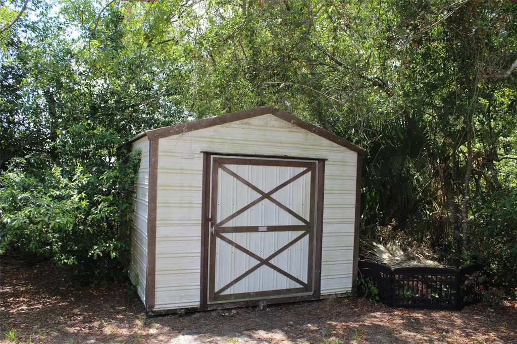 102 Amigos Road Debary FL 32713