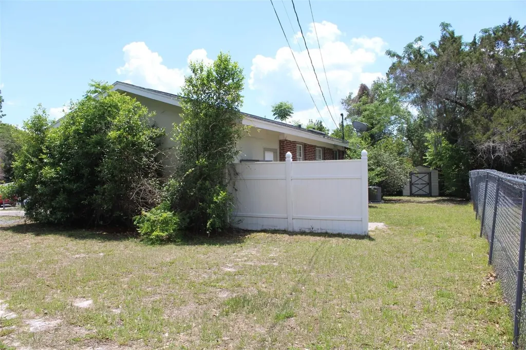 102 Amigos Road Debary FL 32713