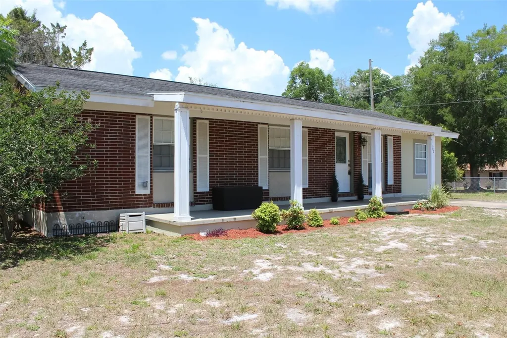 102 Amigos Road Debary FL 32713