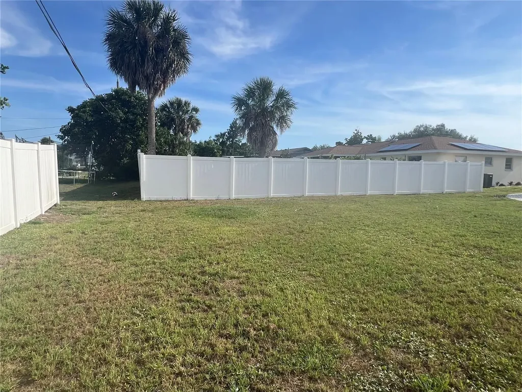 249 Seminole Boulevard NW Port Charlotte FL 33952