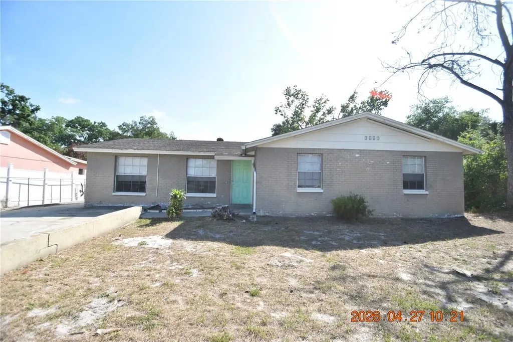 3667 Sugarcreek Drive Tampa FL 33619