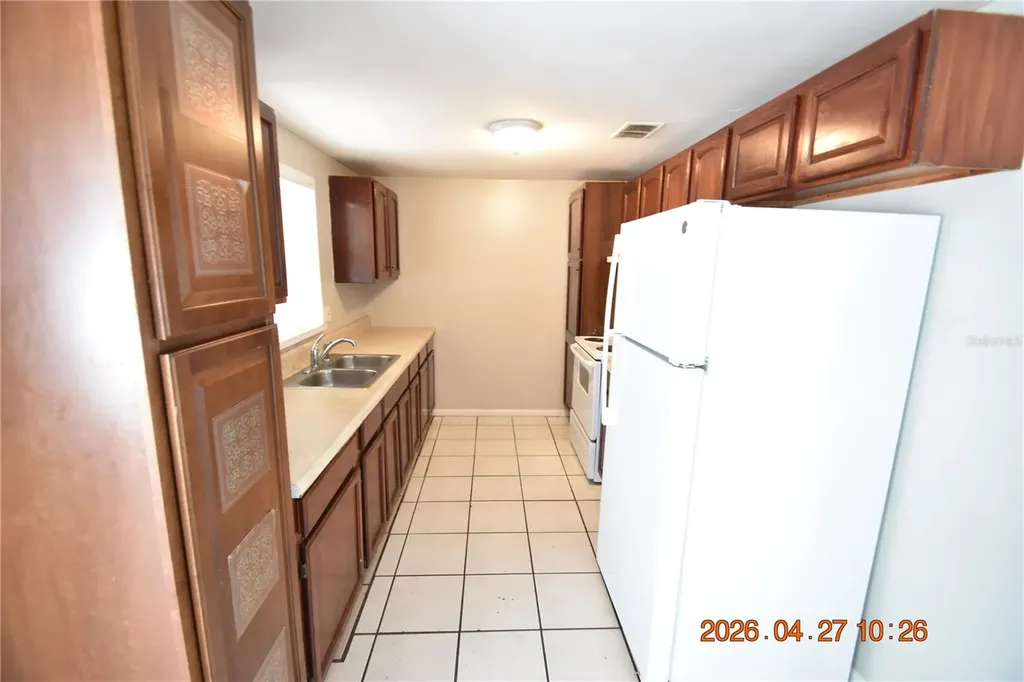3667 Sugarcreek Drive Tampa FL 33619
