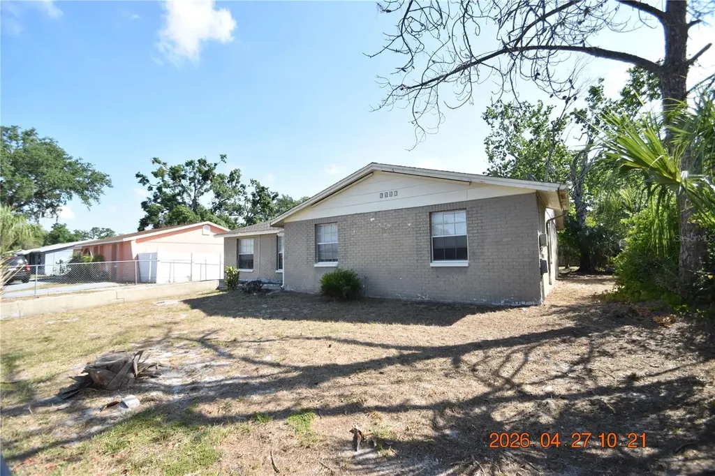 3667 Sugarcreek Drive Tampa FL 33619