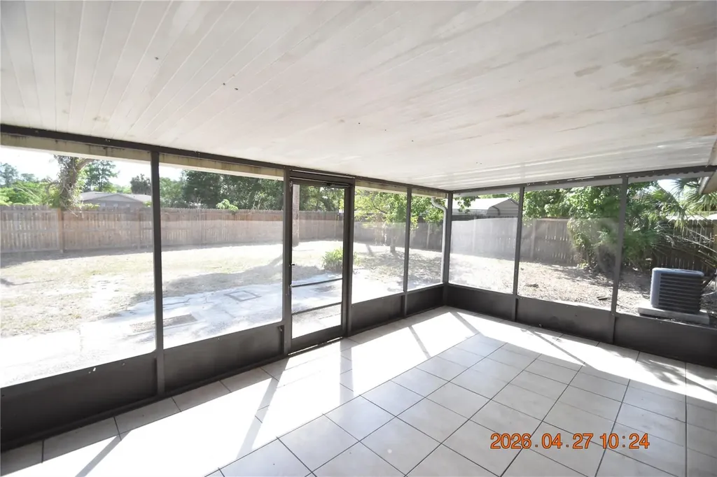 3667 Sugarcreek Drive Tampa FL 33619