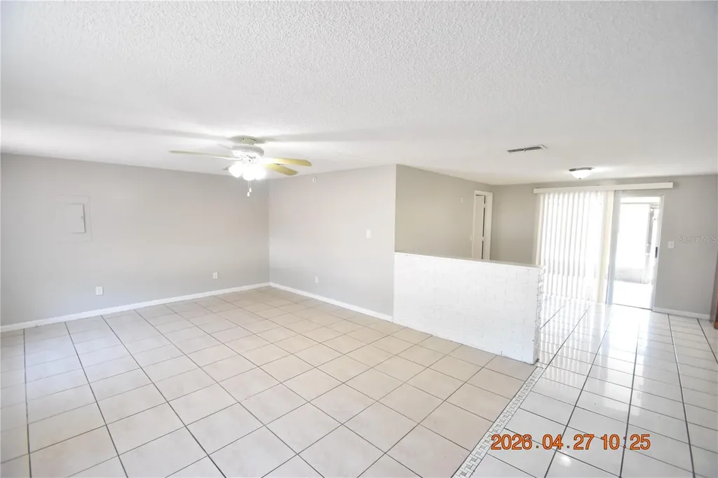 3667 Sugarcreek Drive Tampa FL 33619
