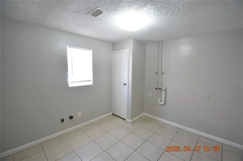 3667 Sugarcreek Drive Tampa FL 33619