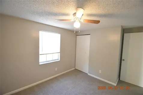 3667 Sugarcreek Drive Tampa FL 33619