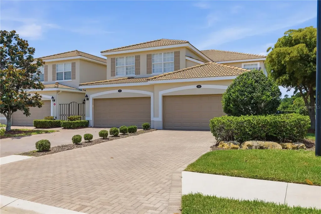 424 Winding Brook Lane Bradenton FL 34212