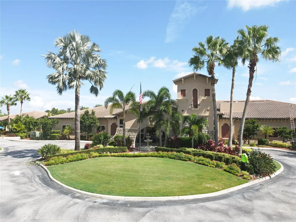 424 Winding Brook Lane Bradenton FL 34212