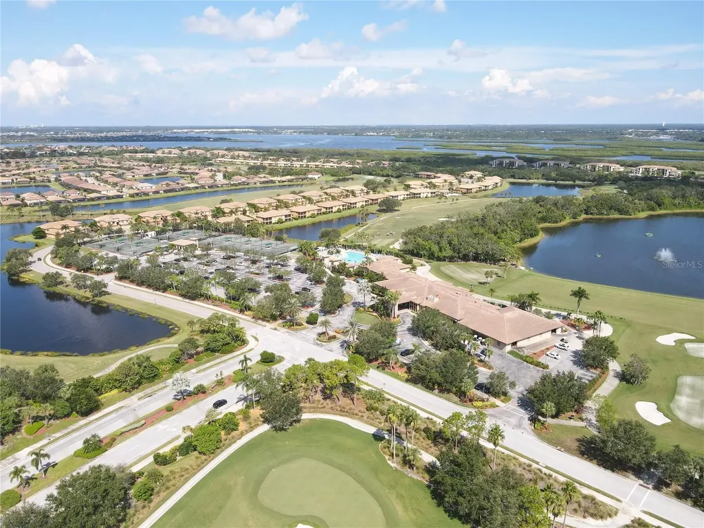 424 Winding Brook Lane Bradenton FL 34212