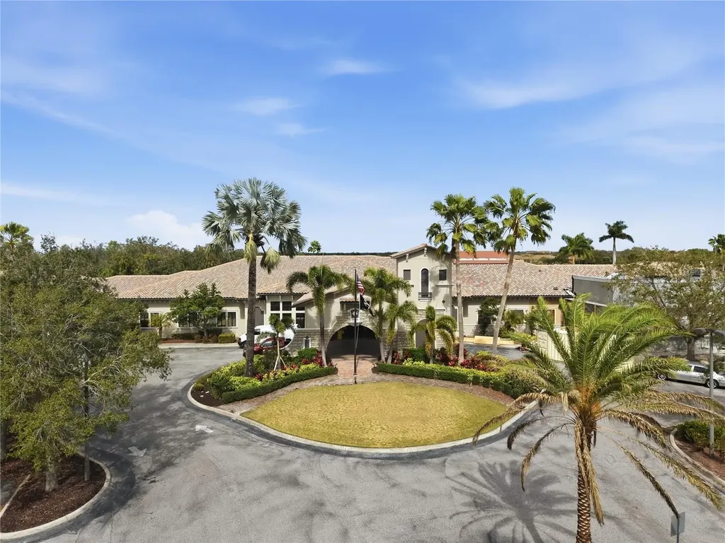 424 Winding Brook Lane Bradenton FL 34212