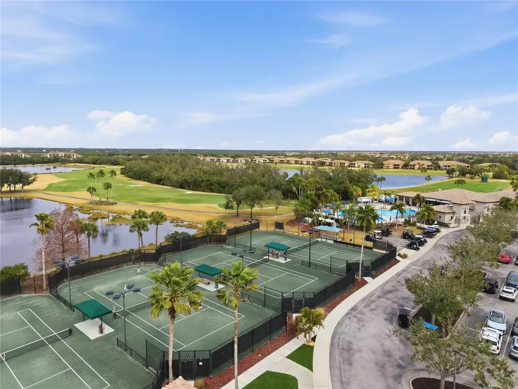 424 Winding Brook Lane Bradenton FL 34212