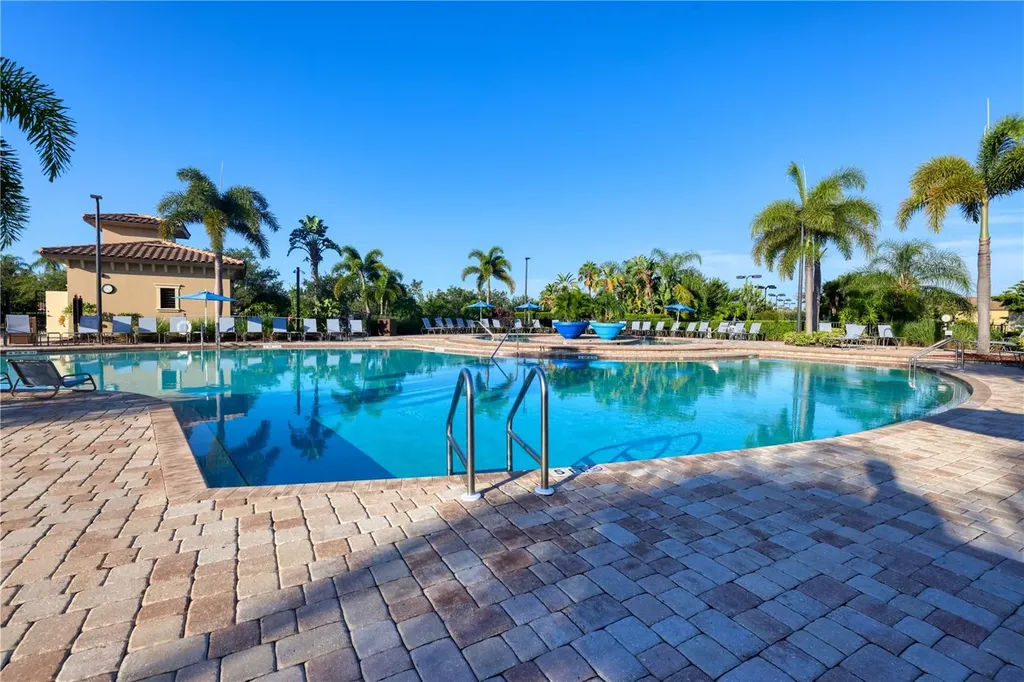 424 Winding Brook Lane Bradenton FL 34212