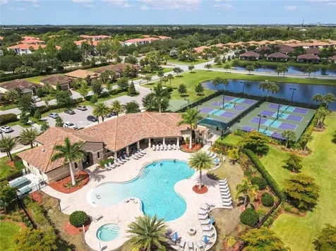 424 Winding Brook Lane Bradenton FL 34212