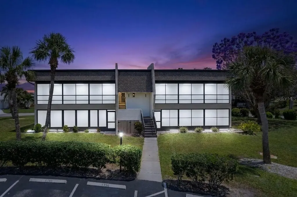 1727 Bonitas Circles Venice FL 34293