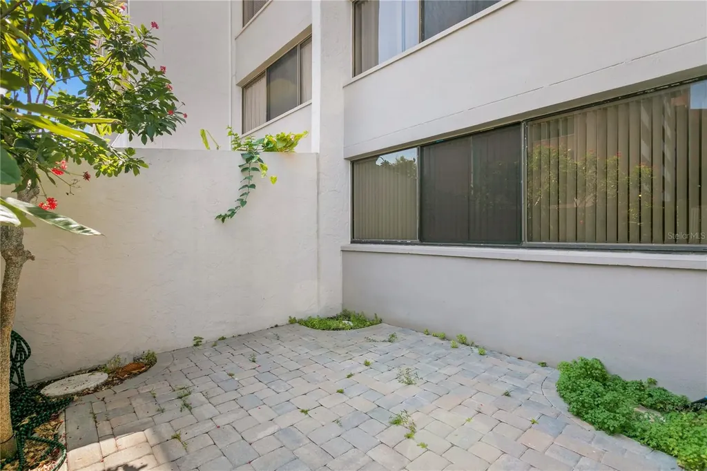 450 Treasure Island Causeway Treasure Island FL 33706