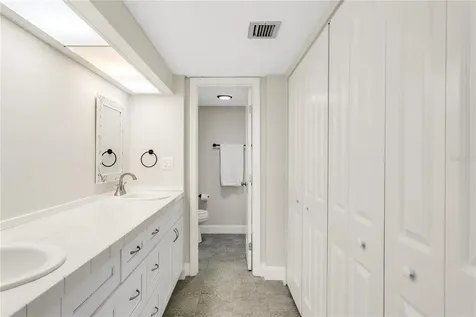 450 Treasure Island Causeway Treasure Island FL 33706