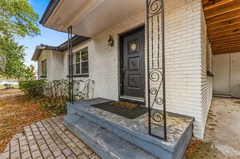 13 E Magnolia Street Davenport FL 33837