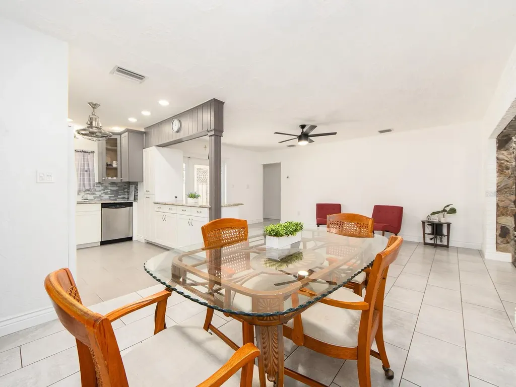2154 N Hercules Avenue Clearwater FL 33763