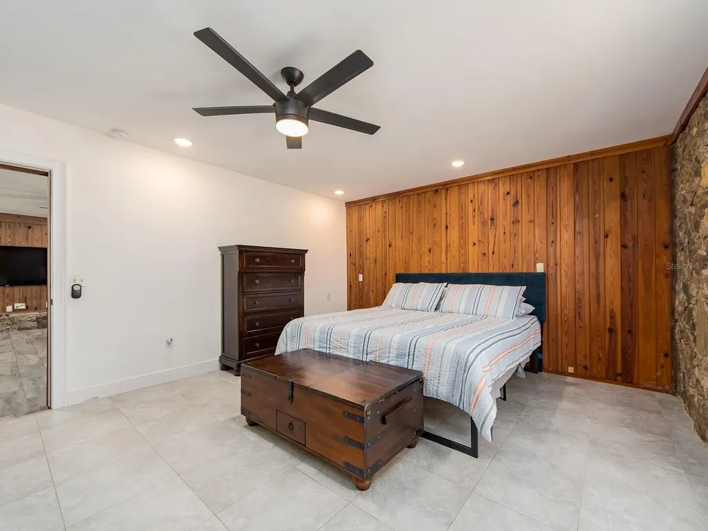 2154 N Hercules Avenue Clearwater FL 33763