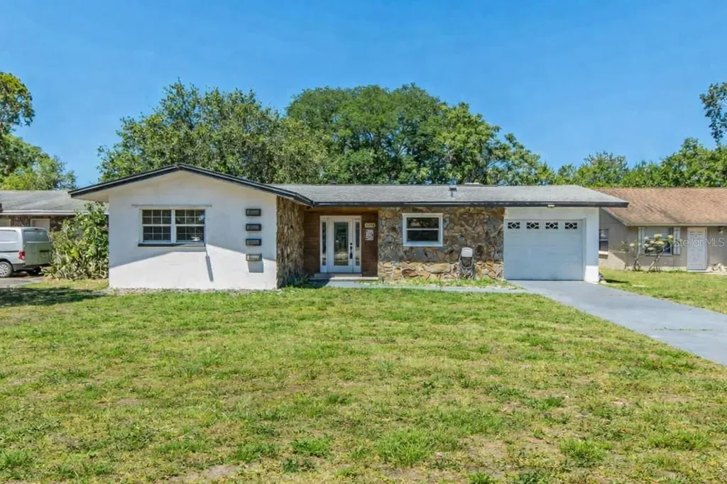 2154 N Hercules Avenue Clearwater FL 33763