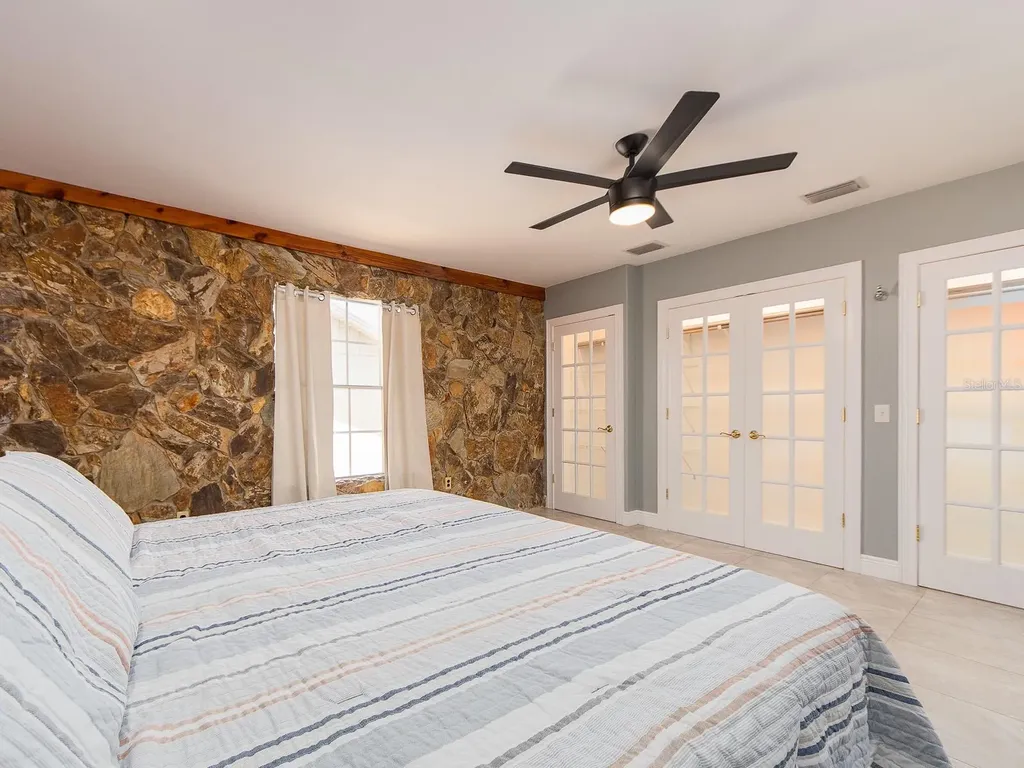 2154 N Hercules Avenue Clearwater FL 33763