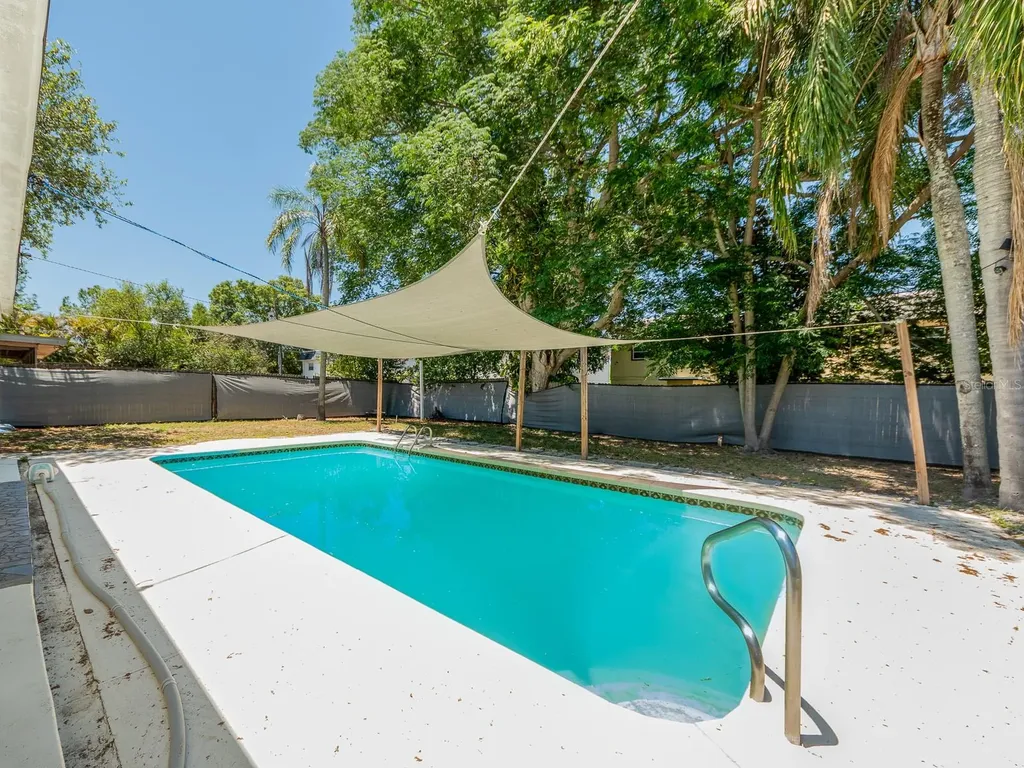 2154 N Hercules Avenue Clearwater FL 33763