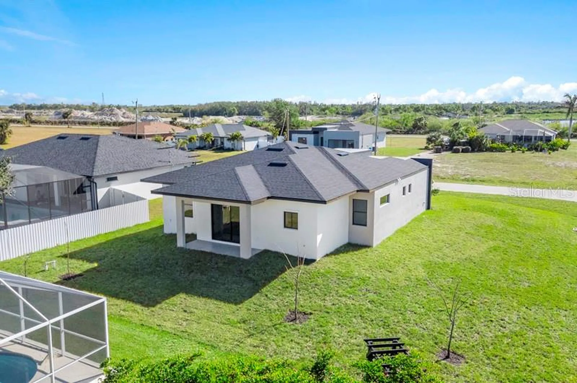 3927 NW 38th Street Cape Coral FL 33993
