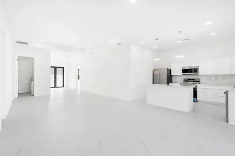 3927 NW 38th Street Cape Coral FL 33993