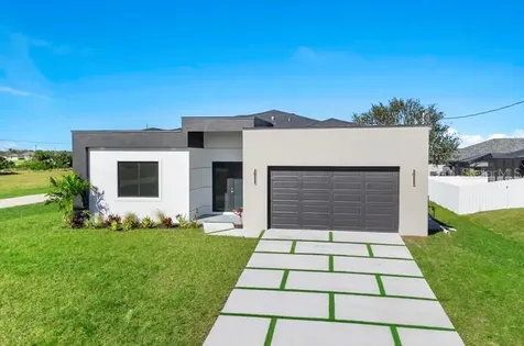 3927 NW 38th Street Cape Coral FL 33993