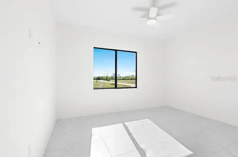 3927 NW 38th Street Cape Coral FL 33993