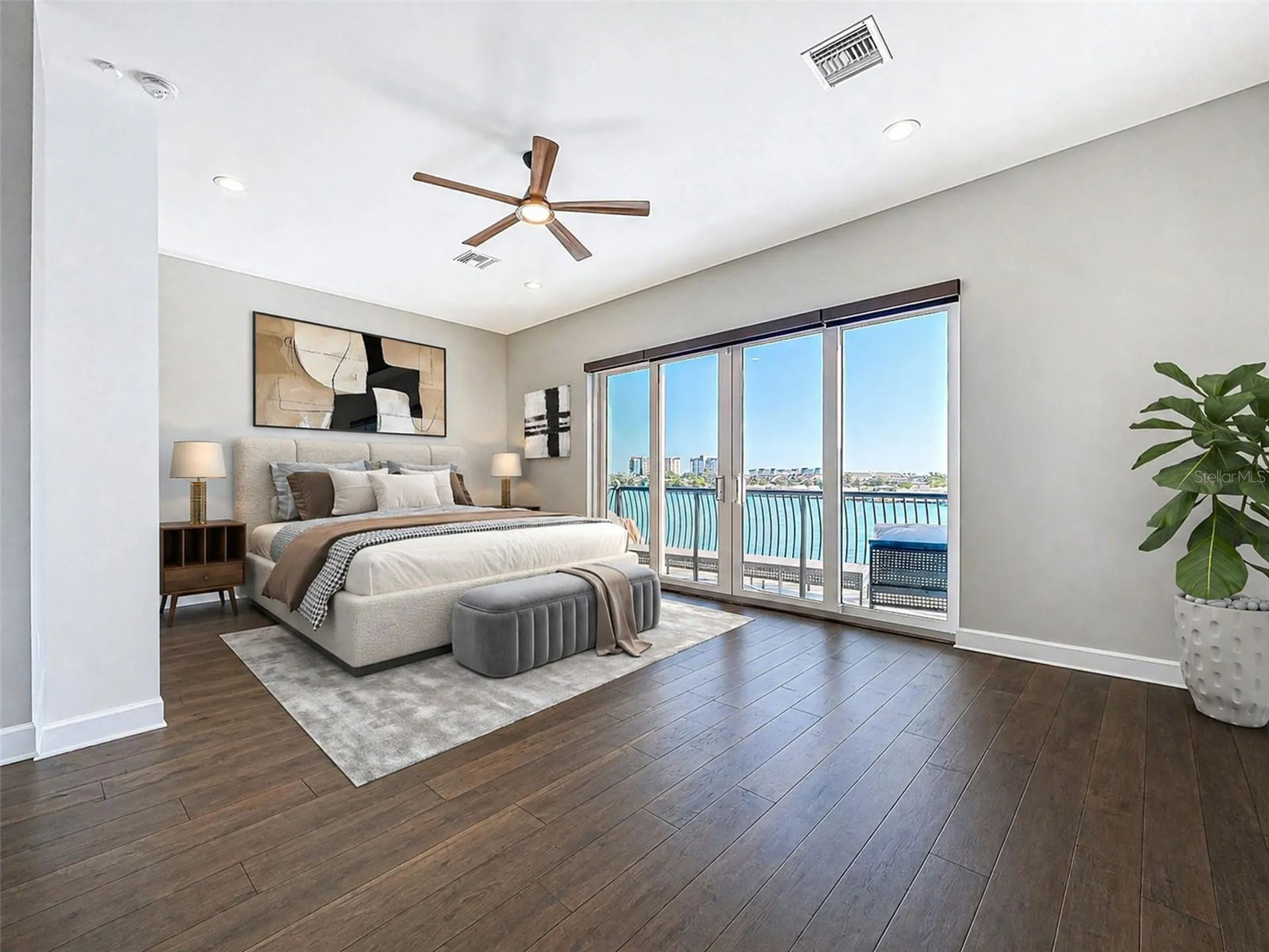 306 Bay Plaza Treasure Island FL 33706