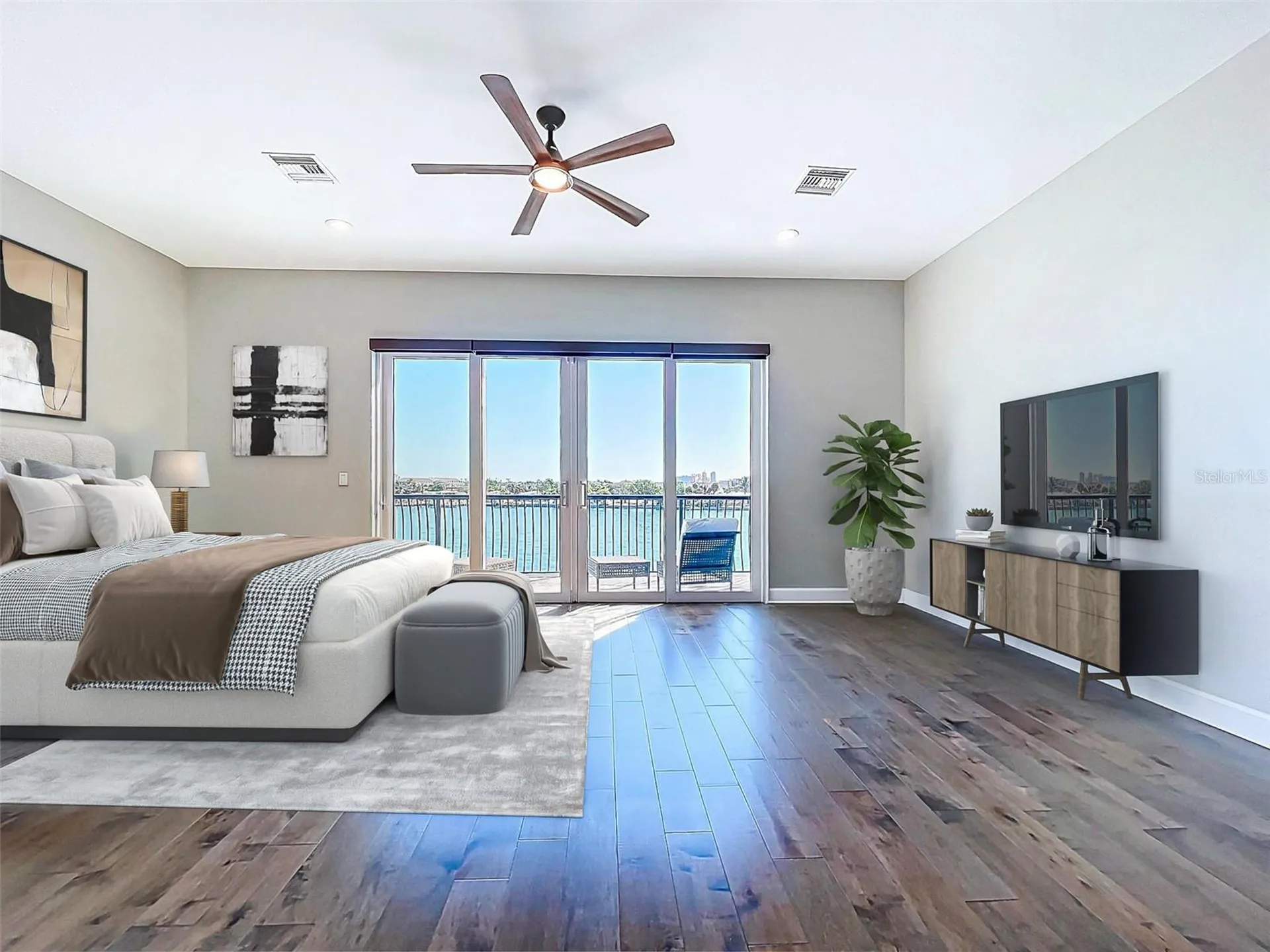 306 Bay Plaza Treasure Island FL 33706